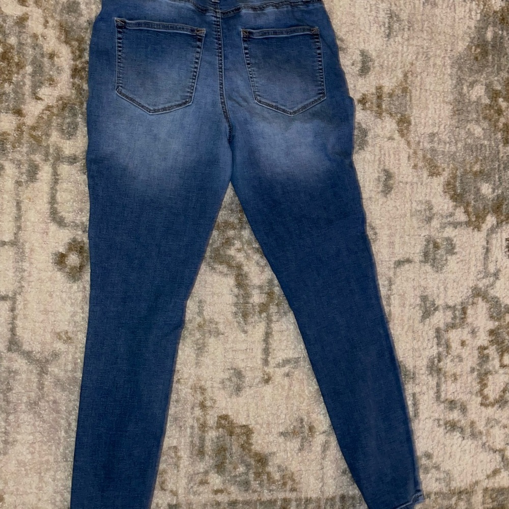 Jeans - Picture 3 of 3